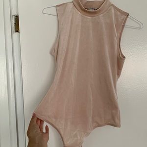 Guess Velvet Bodysuit - Light Pink
